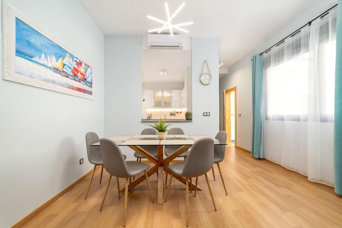 -Malagasunapts- Stylish City Centre Pool&Parking المظهر الخارجي الصورة