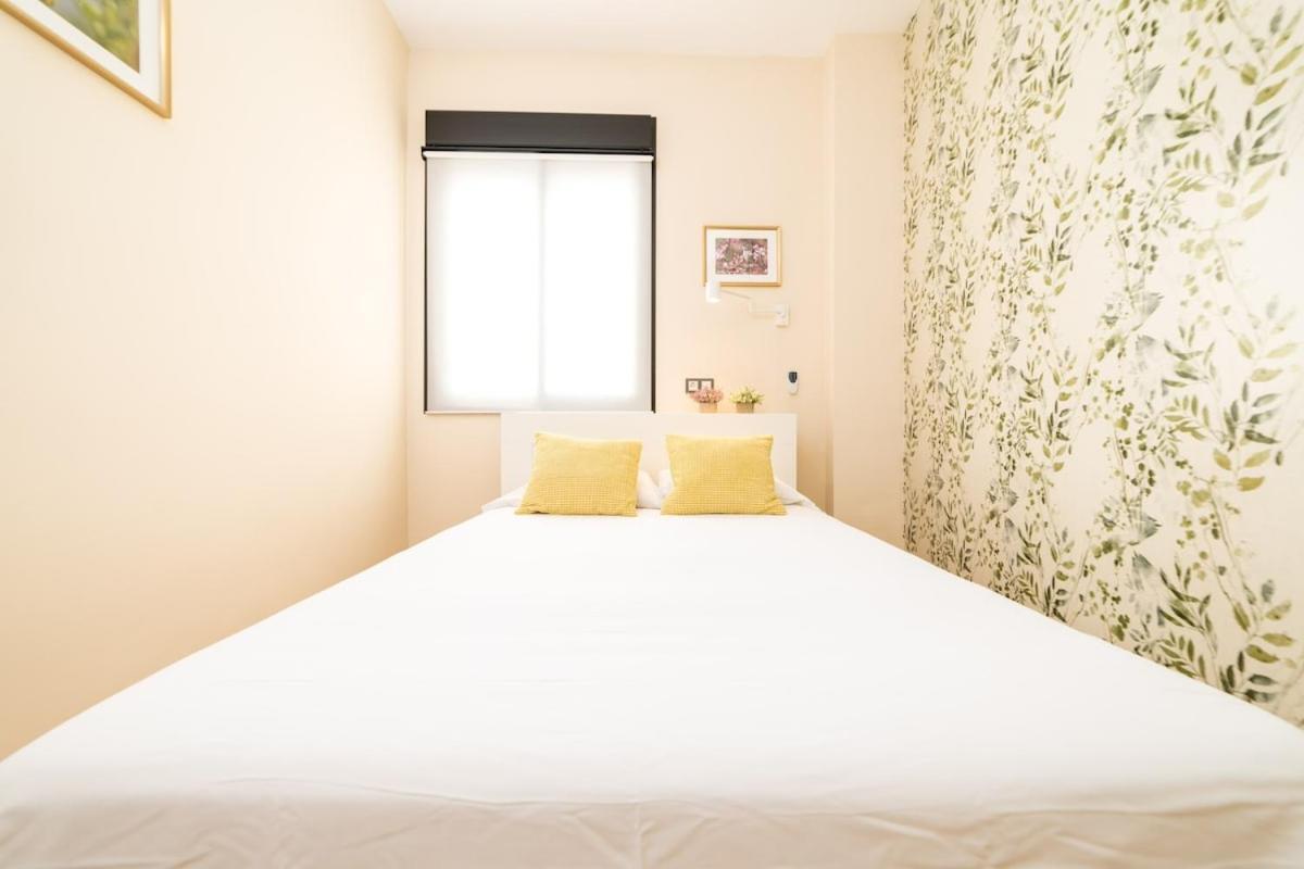 -Malagasunapts- Stylish City Centre Pool&Parking المظهر الخارجي الصورة