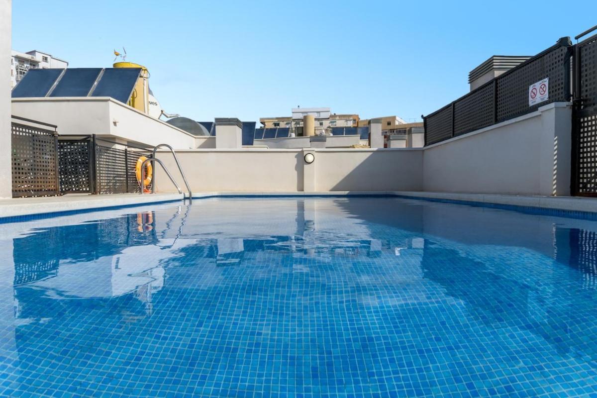 -Malagasunapts- Stylish City Centre Pool&Parking المظهر الخارجي الصورة
