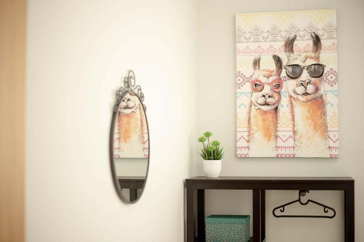 -Malagasunapts- Stylish City Centre Pool&Parking المظهر الخارجي الصورة